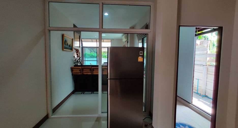 For rent 4 bedrooms house in Hua Hin, Prachuap Khiri Khan
