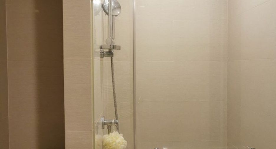 For sale 1 bed condo in Bang Na, Bangkok