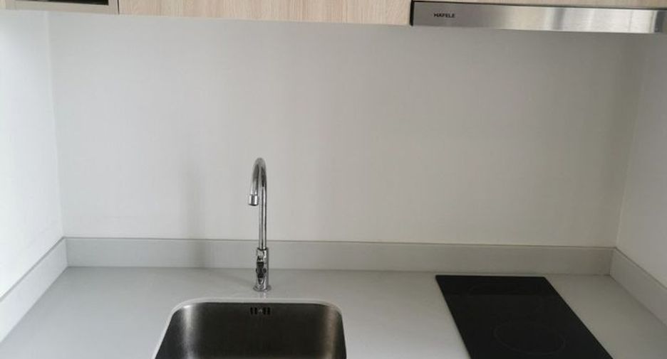 For sale 1 bed condo in Bang Na, Bangkok