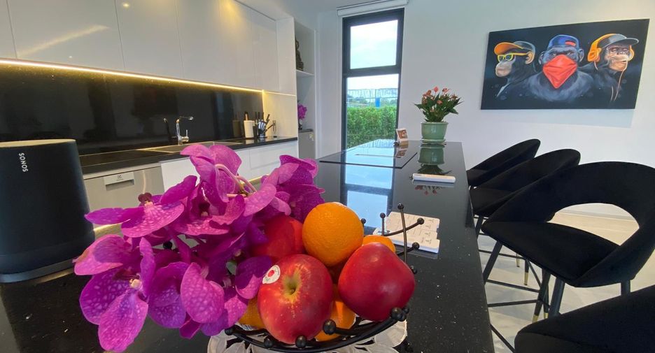 For sale 4 bedrooms villa in Hua Hin, Prachuap Khiri Khan