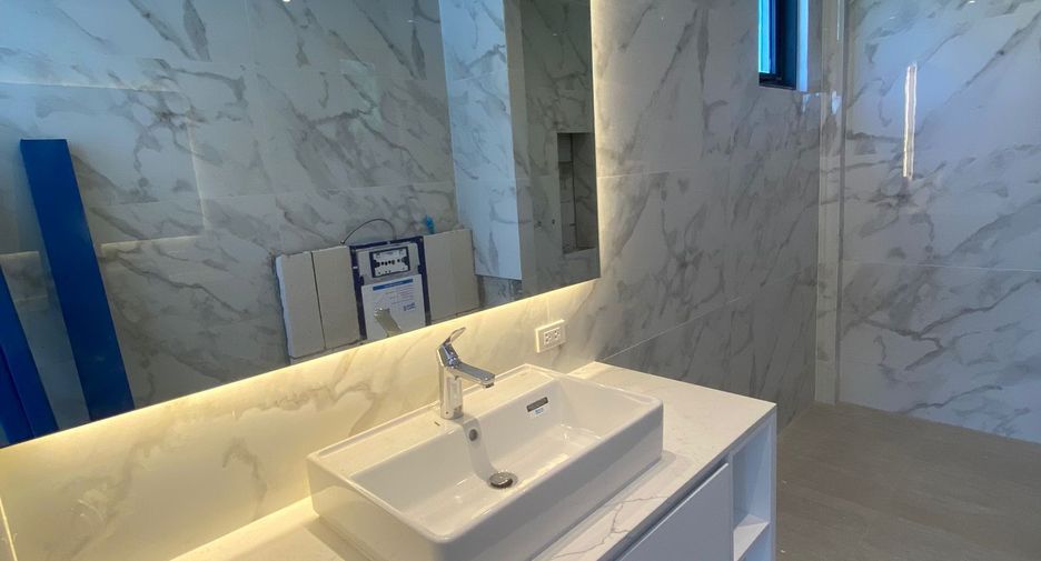 For sale 4 bedrooms villa in Hua Hin, Prachuap Khiri Khan