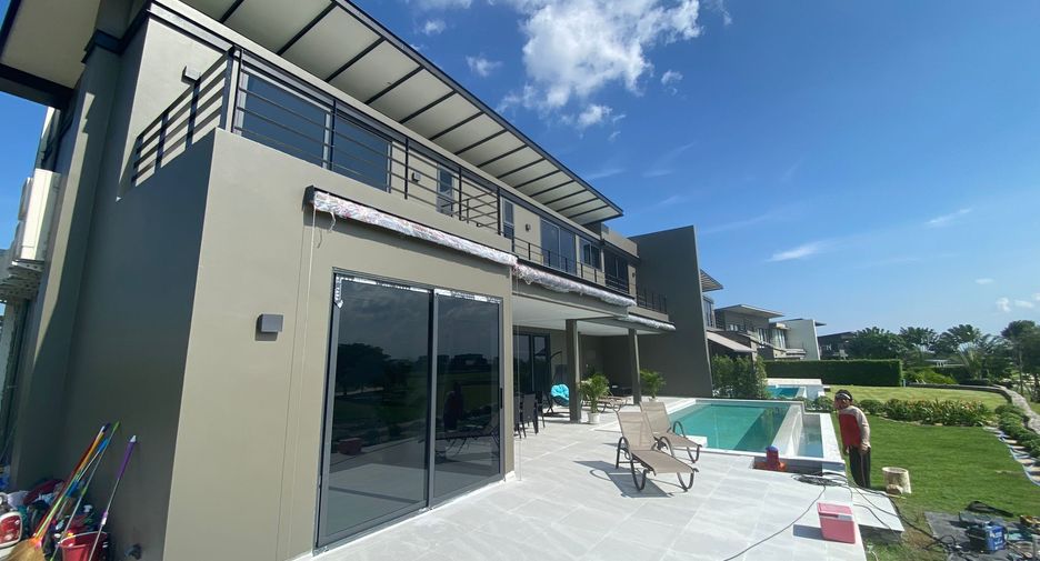 For sale 4 bedrooms villa in Hua Hin, Prachuap Khiri Khan