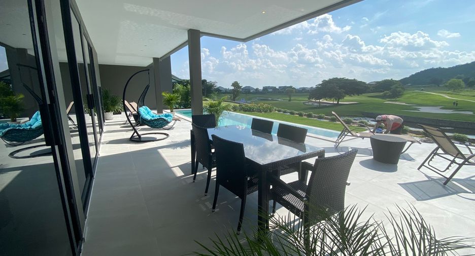 For sale 4 bedrooms villa in Hua Hin, Prachuap Khiri Khan
