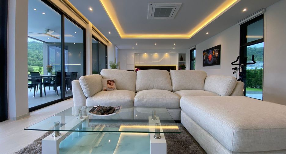 For sale 4 bedrooms villa in Hua Hin, Prachuap Khiri Khan