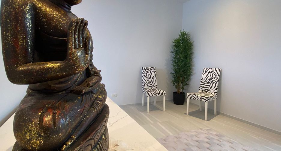 For sale 4 bedrooms villa in Hua Hin, Prachuap Khiri Khan