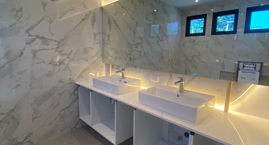 For sale 4 bedrooms villa in Hua Hin, Prachuap Khiri Khan