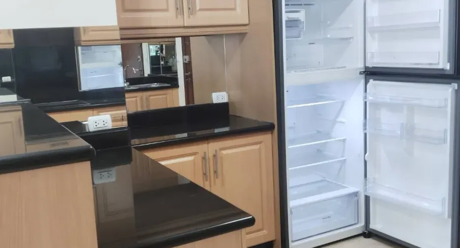 For rent 3 bedrooms condo in Bang Lamung, Chonburi