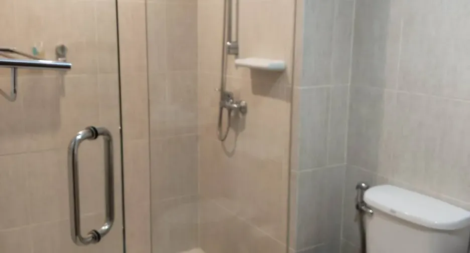 For rent 3 bedrooms condo in Bang Lamung, Chonburi