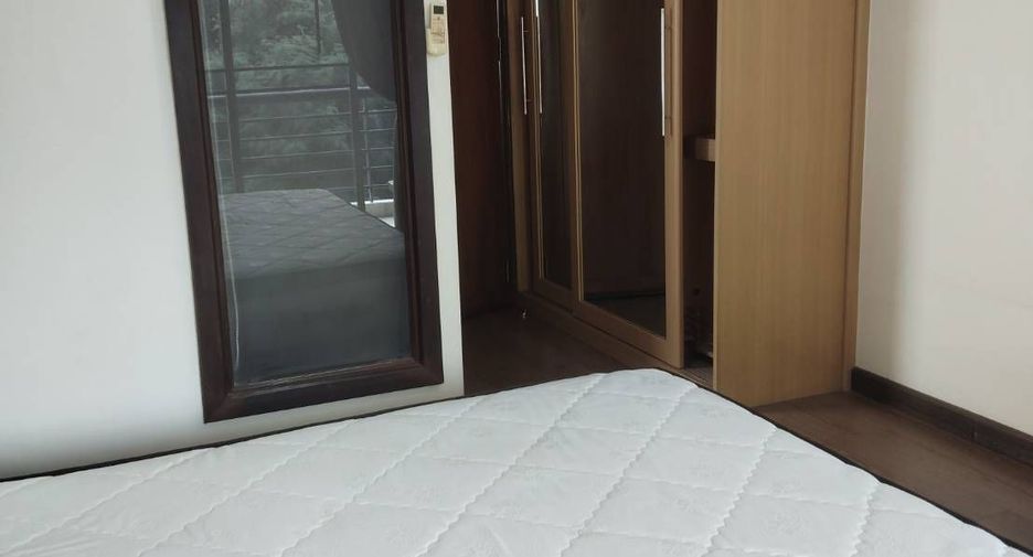 For rent 3 bedrooms condo in Bang Lamung, Chonburi