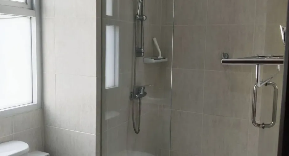 For rent 3 bedrooms condo in Bang Lamung, Chonburi