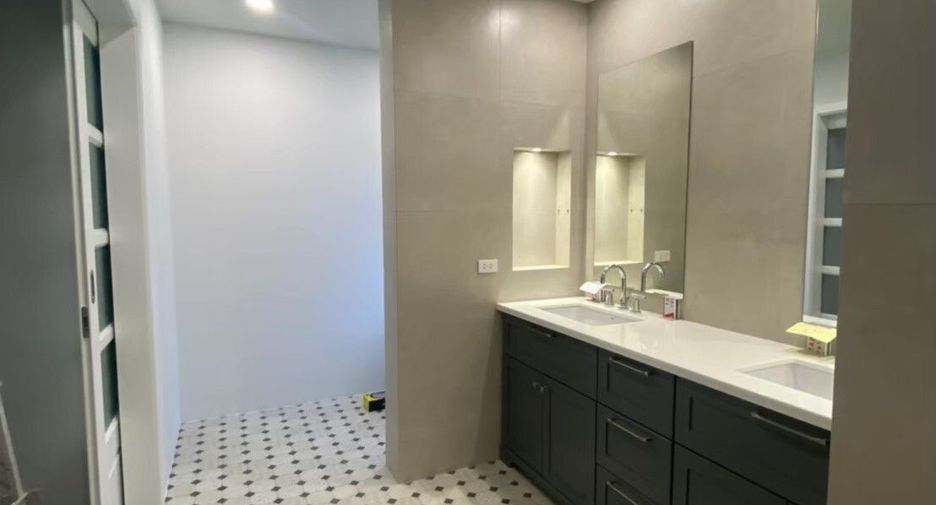 For sale 3 bedrooms house in Hua Hin, Prachuap Khiri Khan
