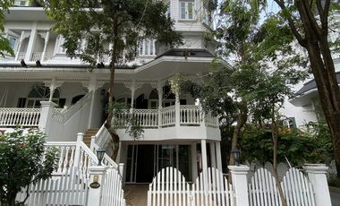 Casa adosada en venta de 4 habitaciones en Mueang Samut Prakan, Samut Prakan