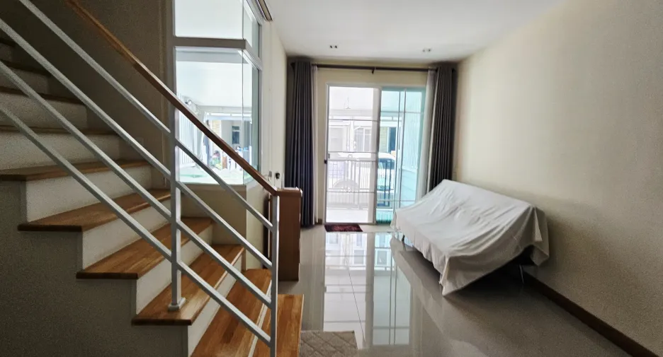 Reihenhaus zur Miete mit 4 Zimmer in Mueang Chiang Rai, Chiang Rai
