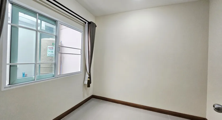 Reihenhaus zur Miete mit 4 Zimmer in Mueang Chiang Rai, Chiang Rai