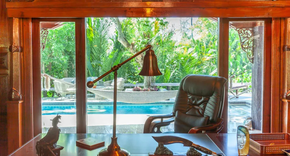 For sale 9 bedrooms villa in Mueang Rayong, Rayong