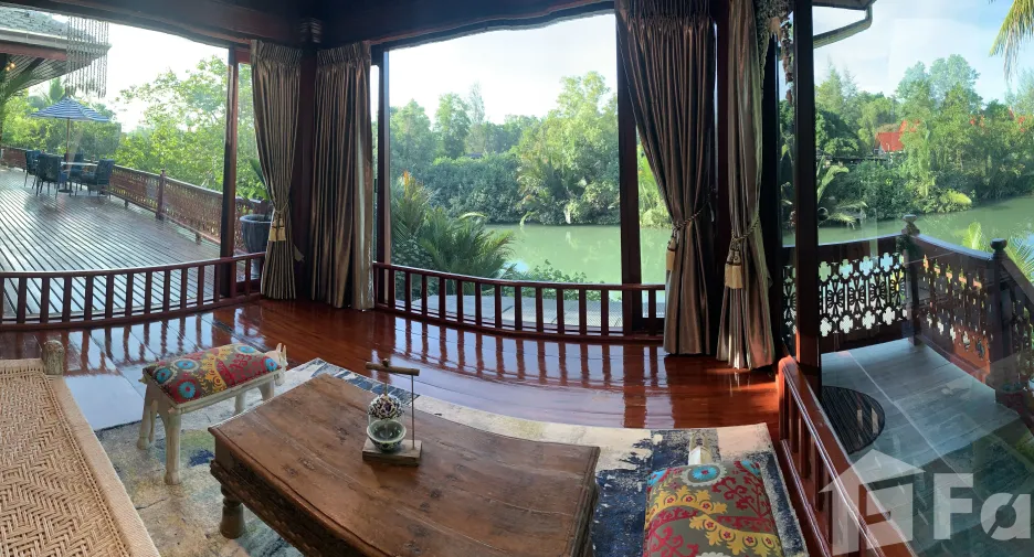 For sale 9 bedrooms villa in Mueang Rayong, Rayong