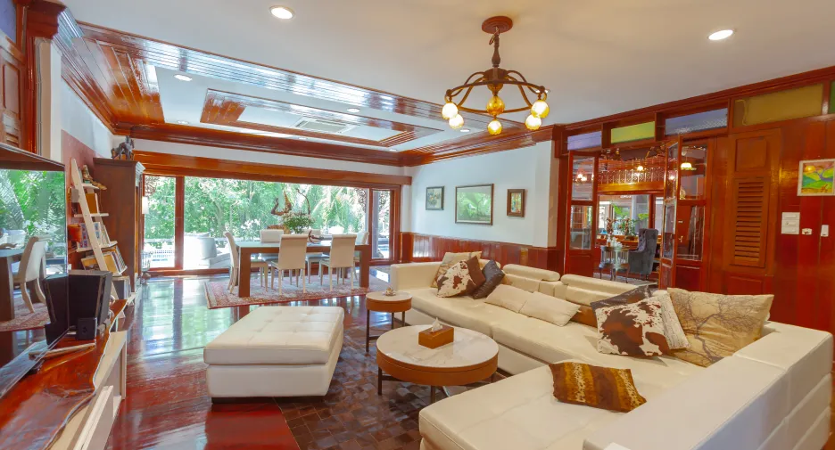 For sale 9 bedrooms villa in Mueang Rayong, Rayong