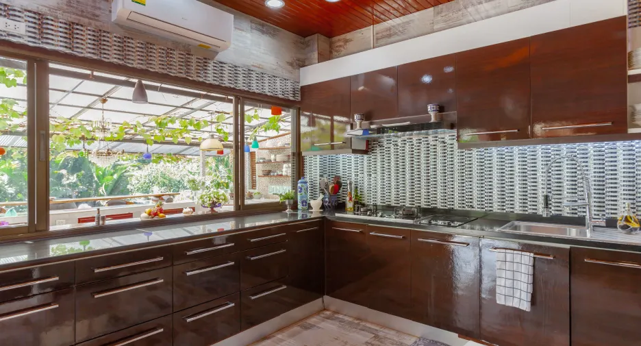 For sale 9 bedrooms villa in Mueang Rayong, Rayong