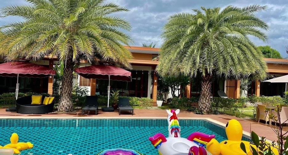 For rent 9 bedrooms villa in Hua Hin, Prachuap Khiri Khan