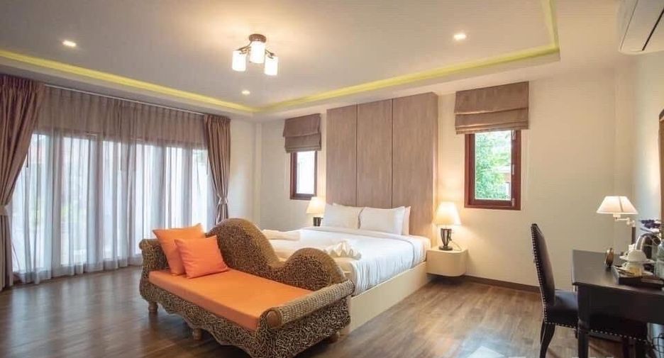 For rent 9 bedrooms villa in Hua Hin, Prachuap Khiri Khan