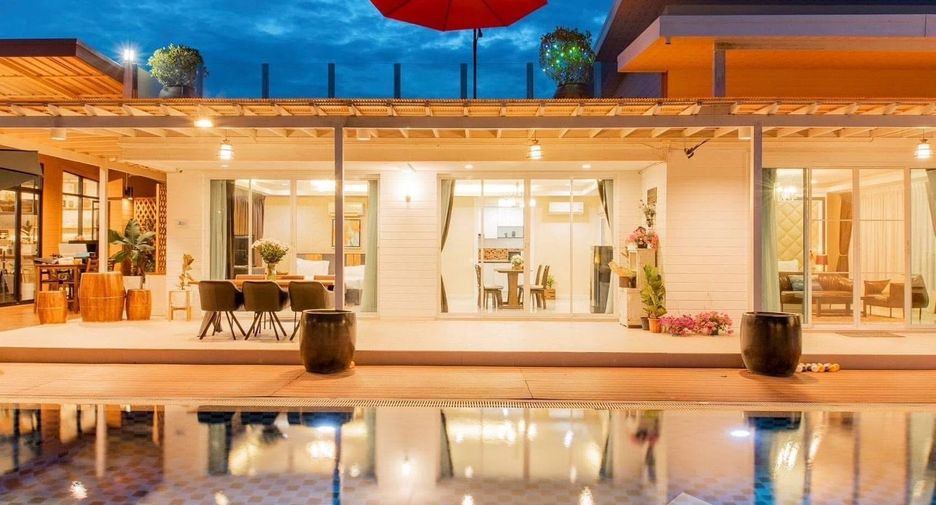 For rent 9 bedrooms villa in Hua Hin, Prachuap Khiri Khan