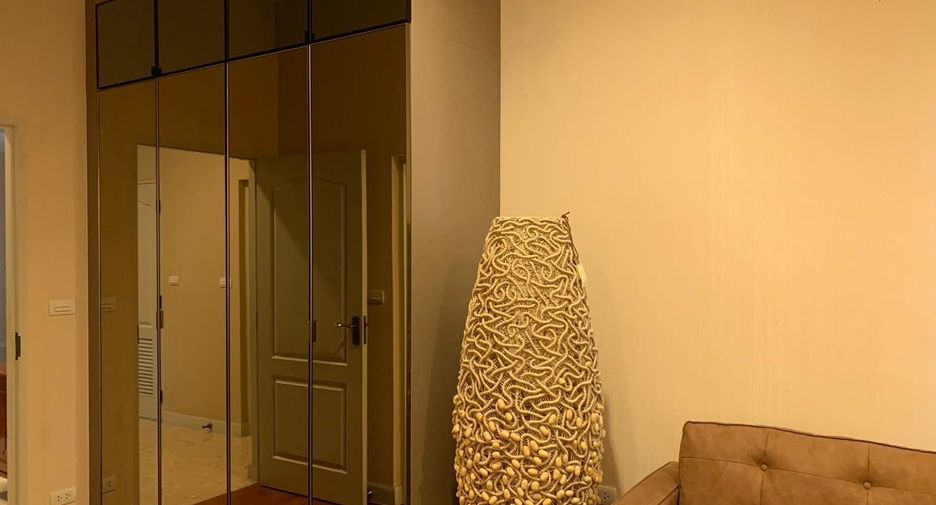 Haus zum Kauf und zur Miete mit 5 Zimmer in Khan Na Yao, Bangkok