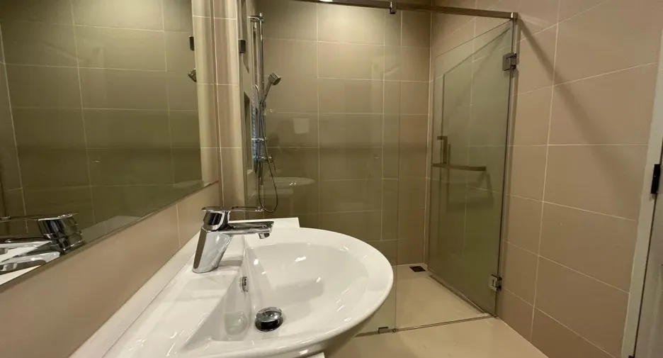 For sale and for rent 5 bedrooms house in Khan Na Yao, Bangkok