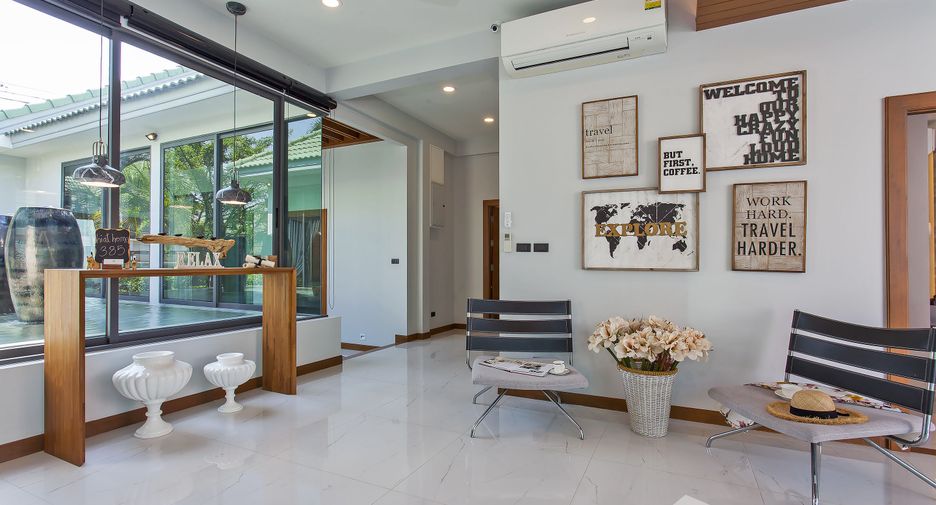 Villa zur Miete mit 4 Zimmer in Bang Lamung, Chonburi