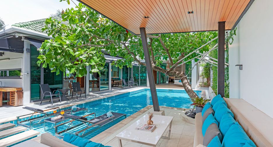 For rent 4 bedrooms villa in Bang Lamung, Chonburi