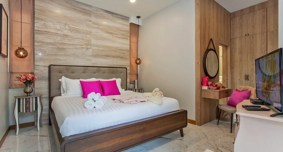 For rent 4 bedrooms villa in Bang Lamung, Chonburi