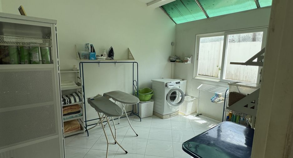For sale 4 bedrooms villa in Mueang Phuket, Phuket