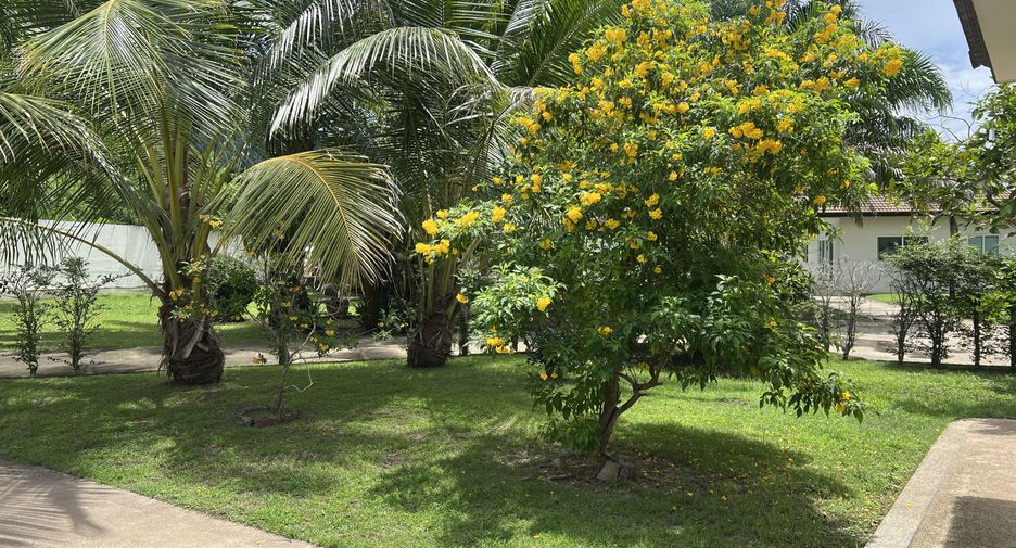 For sale 4 bedrooms villa in Mueang Phuket, Phuket