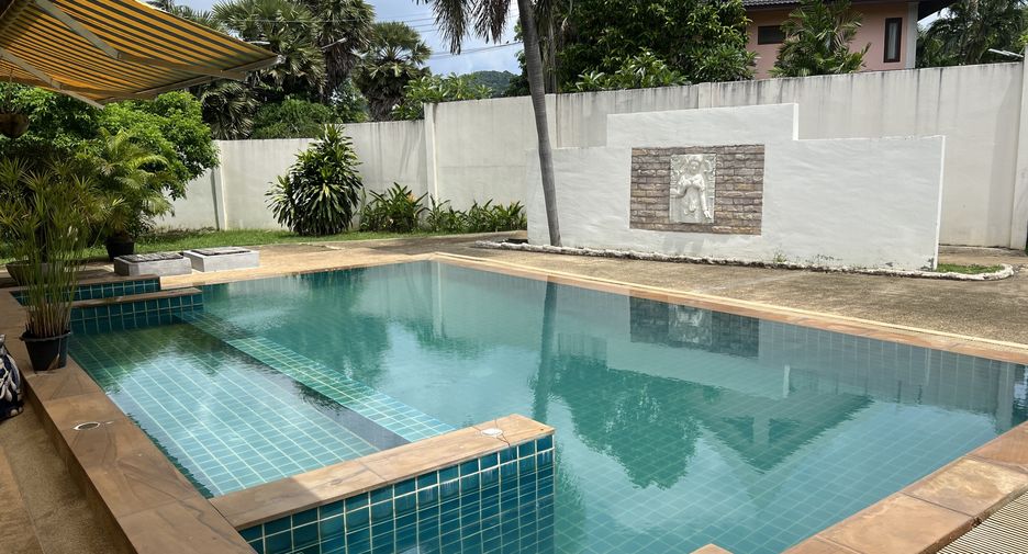 For sale 4 bedrooms villa in Mueang Phuket, Phuket