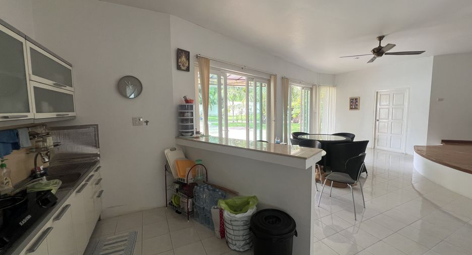 For sale 4 bedrooms villa in Mueang Phuket, Phuket
