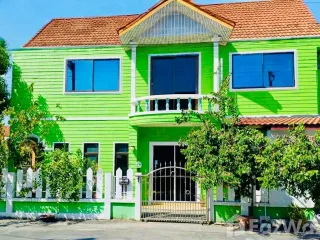 For rent 3 bedrooms house in Mueang Phuket, Phuket