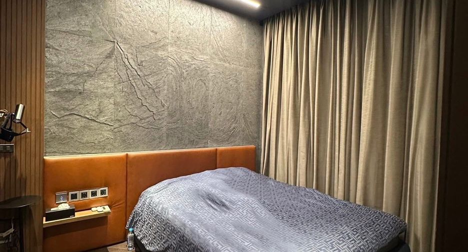 For sale 1 Beds condo in Khlong Toei, Bangkok