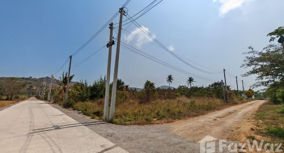 出售 土地 在 Pran Buri, 班武里府