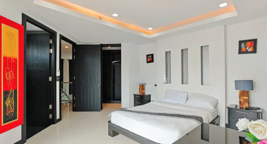 For sale 4 bedrooms villa in Bang Lamung, Chonburi
