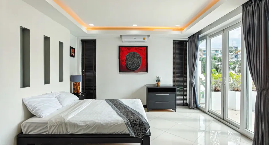 For sale 4 bedrooms villa in Bang Lamung, Chonburi