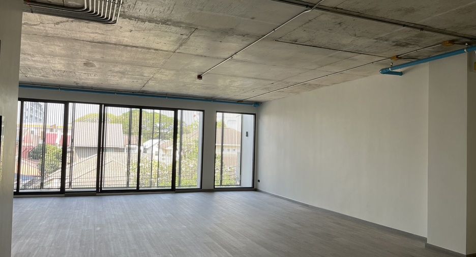 出售 3 卧室 独立屋 在 Suan Luang, 曼谷