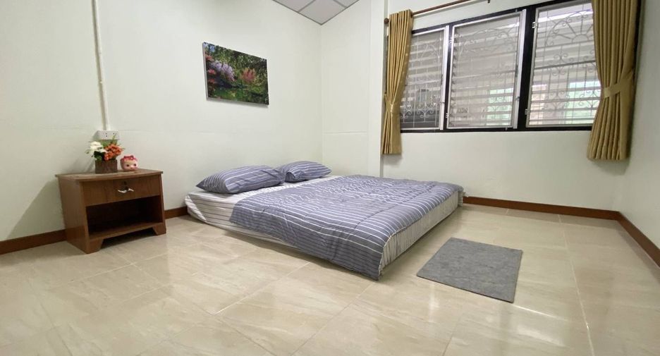 For rent 3 bedrooms house in Sattahip, Chonburi