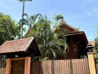 Casa en venta y en alquiler de 4 habitaciones en Thalang, Phuket