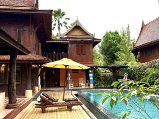 Casa en venta y en alquiler de 4 habitaciones en Thalang, Phuket