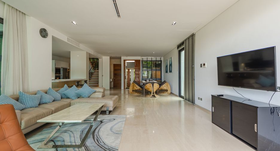 For sale and for rent 3 bedrooms villa in Mueang Phuket, Phuket