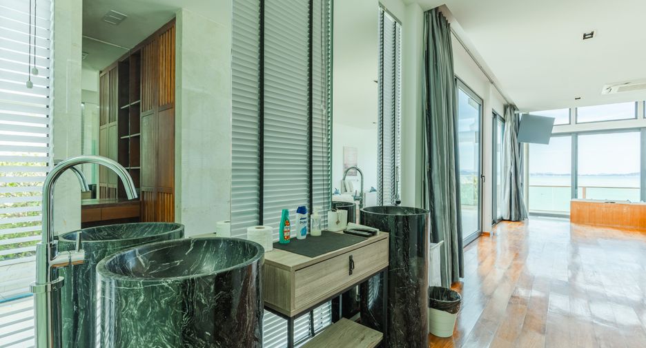 For sale and for rent 3 bedrooms villa in Mueang Phuket, Phuket