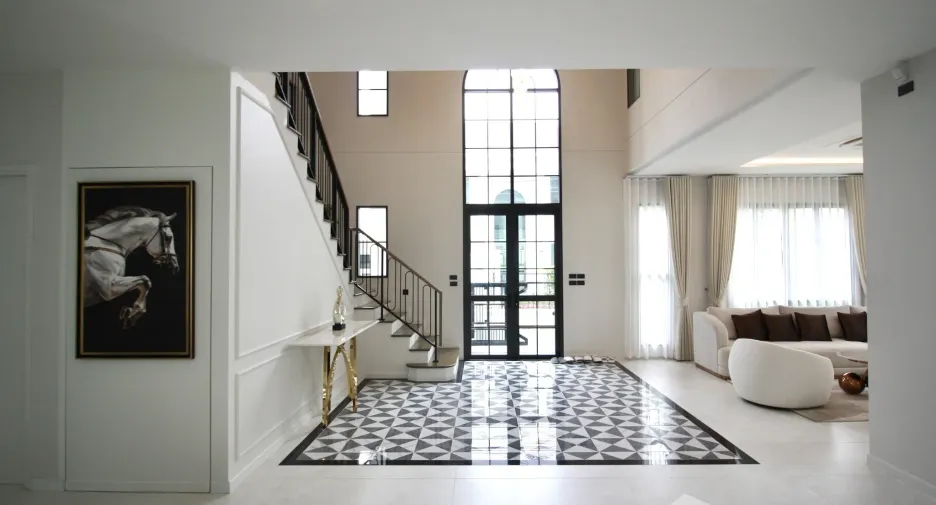 For sale and for rent 5 bedrooms villa in Bang Phli, Samut Prakan