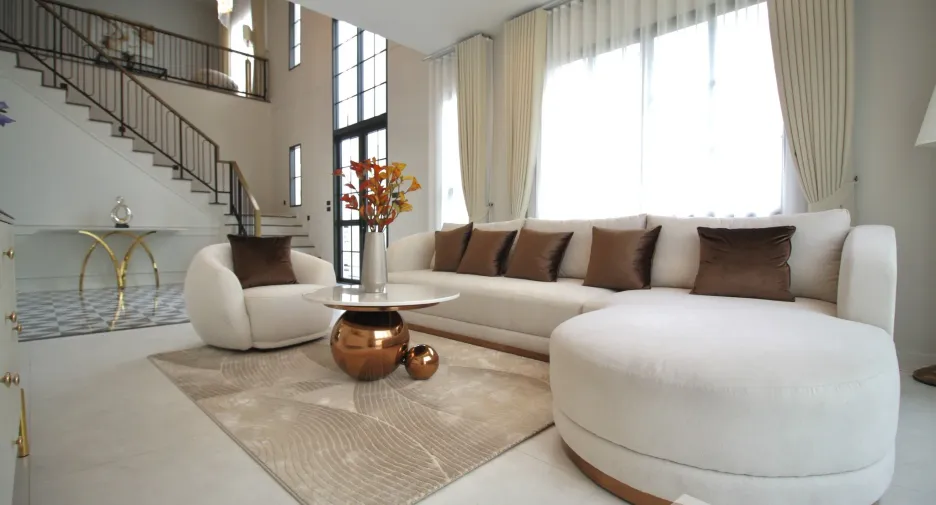 For sale and for rent 5 bedrooms villa in Bang Phli, Samut Prakan