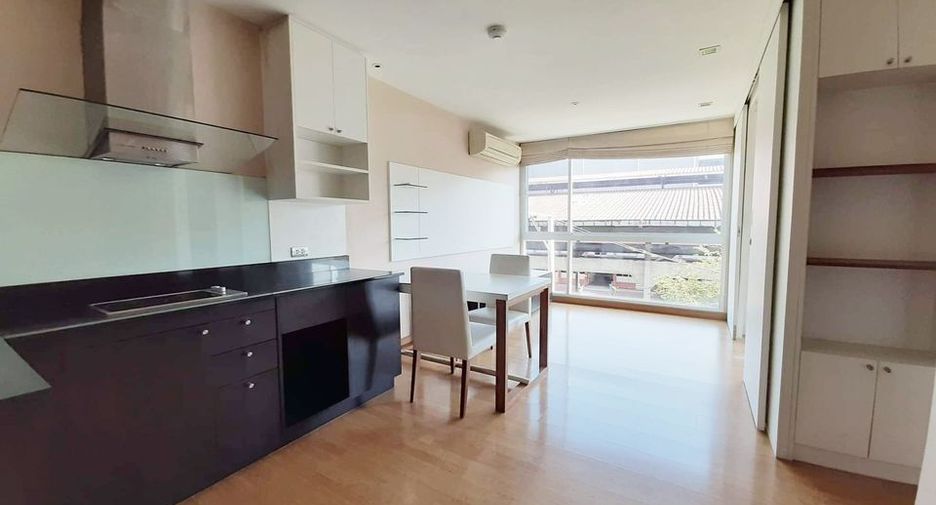 Condo en venta y en alquiler de 1 habitaciones en Phra Khanong, Bangkok