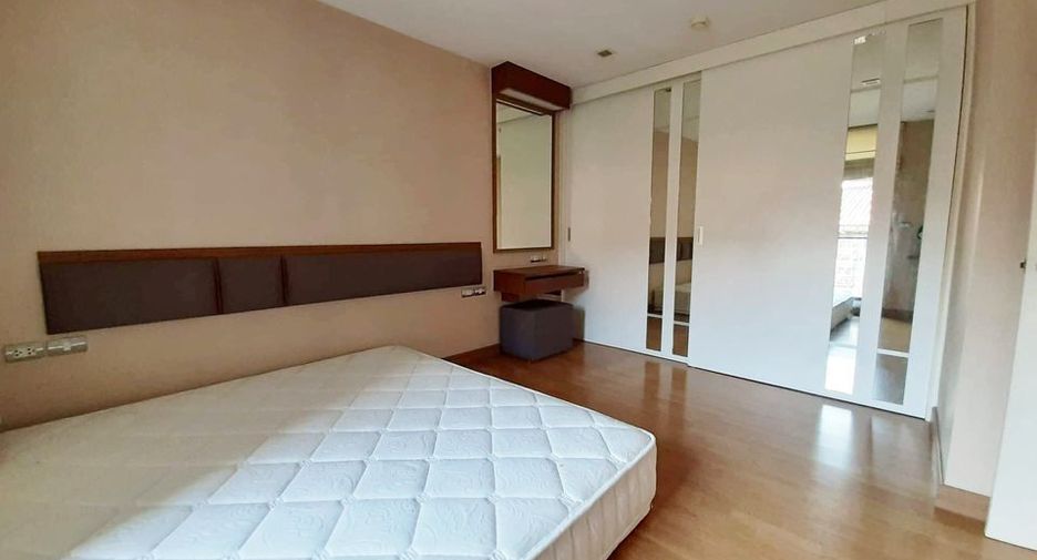 Condo en venta y en alquiler de 1 habitaciones en Phra Khanong, Bangkok