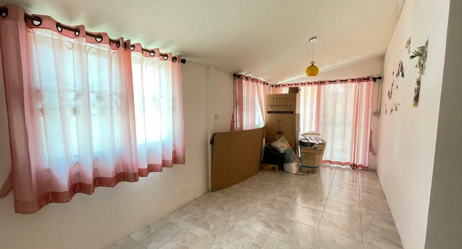 Продажа 4 спальни дом в Сан Саи, Чианг Маи